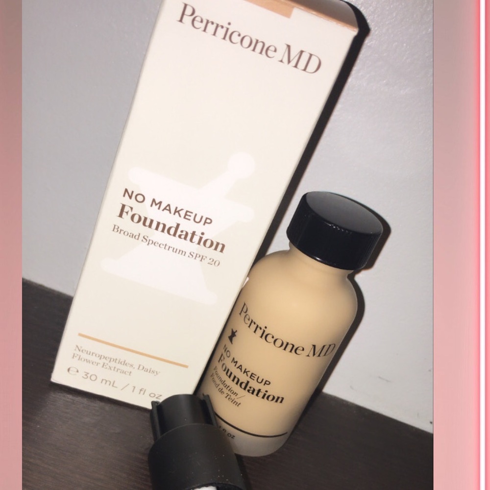 Perricone MD
No Makeup Foundation SPF 20